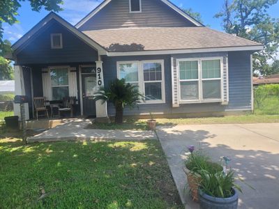 910 5th Street, House other with 2 bedrooms, 2 bathrooms and null parking in Orange TX | Image 1