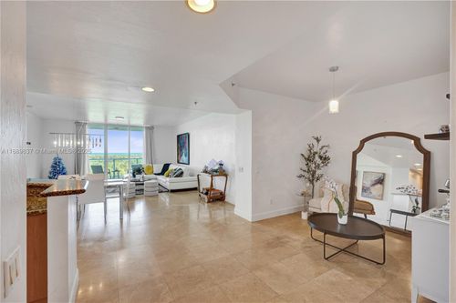 apt-1704-14951 Royal Oaks Ln, North Miami, FL, 33181-2481 | Card Image