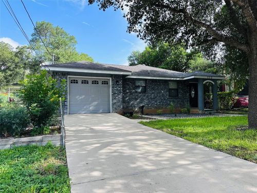 773 E Mather St, New Braunfels, TX, 78130-4340 | Card Image