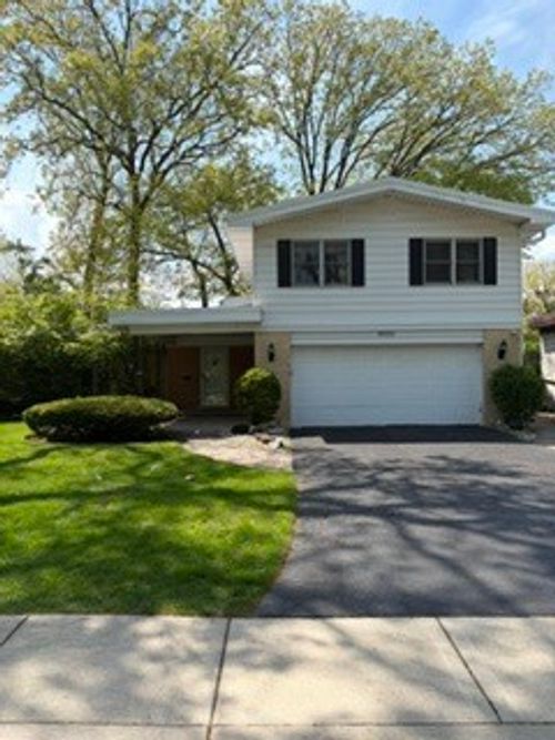 9010 Pottawattami Dr, Skokie, IL, 60076-1910 | Card Image