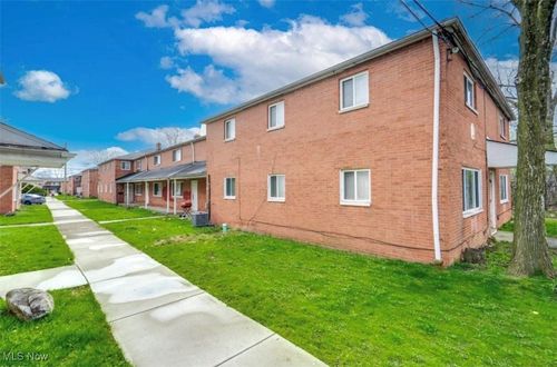 apt-5-23856 Banbury Cir, Warrensville Heights, OH, 44128-5363 | Card Image