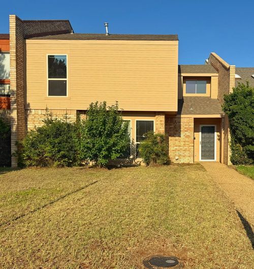 4749 Boulder Dr, Midland, TX, 79707-3382 | Card Image