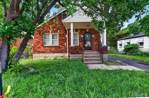 9259 E Breckenridge Rd, Saint Louis, MO, 63114-4708 | Card Image