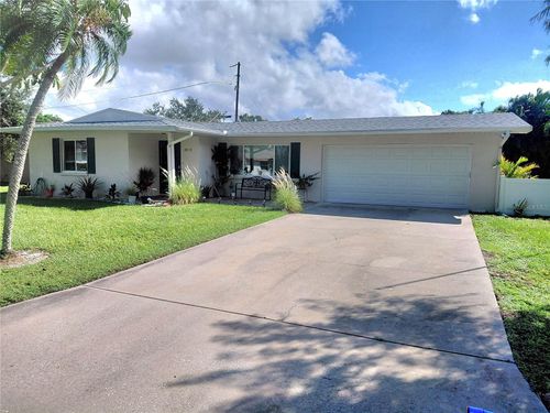 3013 Yarmouth Dr W, Bradenton, FL, 34205-2844 | Card Image