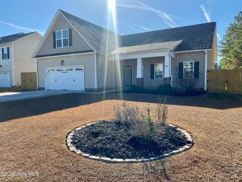 403 Saratoga Ln, New Bern, NC, 28562-4876 | Card Image