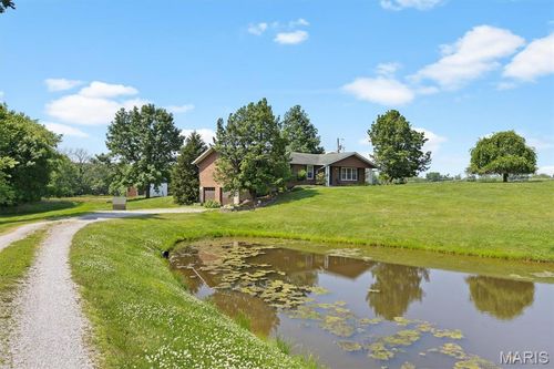 10774 Hickory Flat Rd, Highland, IL, 62249-3914 | Card Image