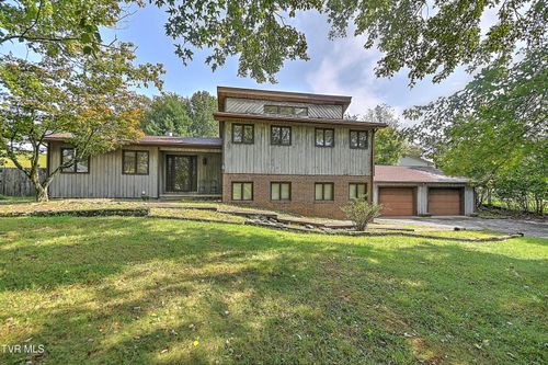 132 Tamarack Dr, Johnson City, TN, 37604-2294 | Card Image