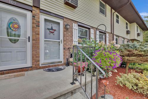 1f-106 Parr Meadow Dr, Newburgh, NY, 12550-1153 | Card Image