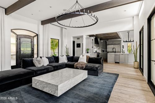 10011 E Windrose Dr, Scottsdale, AZ, 85260-4655 | Card Image