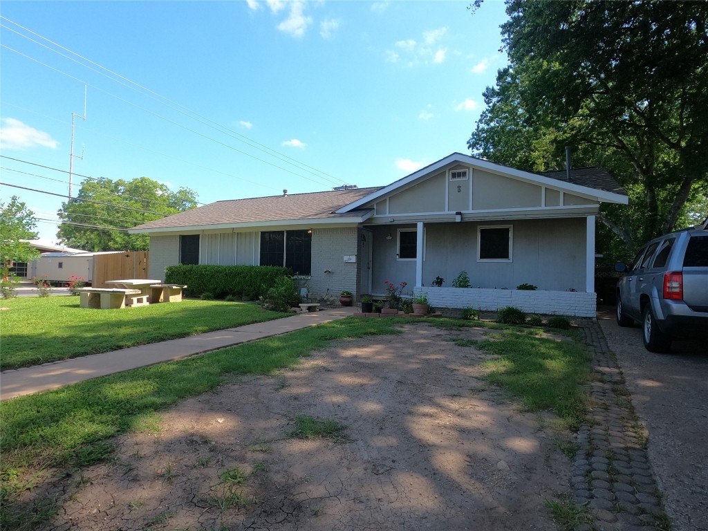 Ashberry Dr, Austin, TX 78723