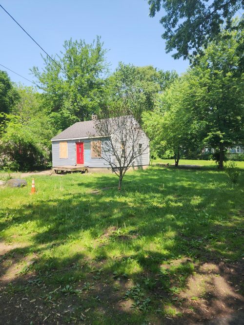 657 Azuba Ave Avenue, Comstock Charter Township, MI, 49048 | Card Image