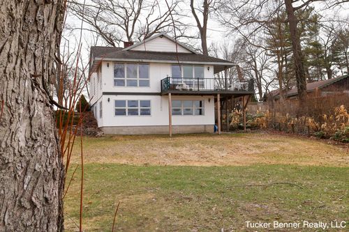 2378 Duff Rd, Twin Lake, MI, 49457-9332 | Card Image