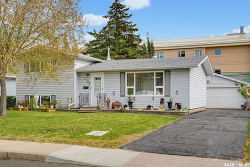 1108 Tiffin Crescent, Saskatoon, SK, S7L3R3 | Card Image