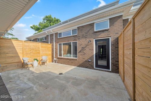 613 Burnett Farm Ln, Louisville, KY, 40243-8800 | Card Image