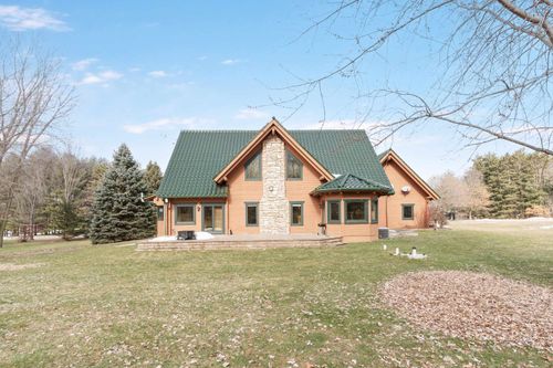 N8624 Seward Drive, Berlin, WI, 54923 | Card Image