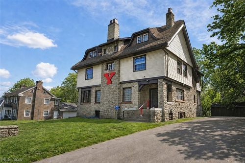 45 Indiana Ave, Youngstown, OH, 44505-2818 | Card Image