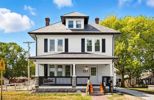 121 Walnut St, Ashville, OH, 43103-1537 | Card Image