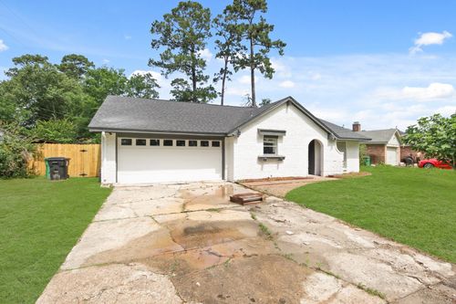 24607 Green Moss Dr, Huffman, TX, 77336-2832 | Card Image