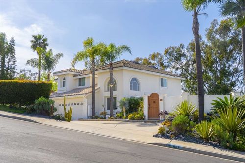 601 Marazon Ln, Vista, CA, 92081-6359 | Card Image