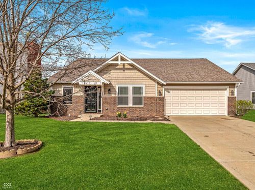6178 N Woodhaven Dr, Mccordsville, IN, 46055-8001 | Card Image
