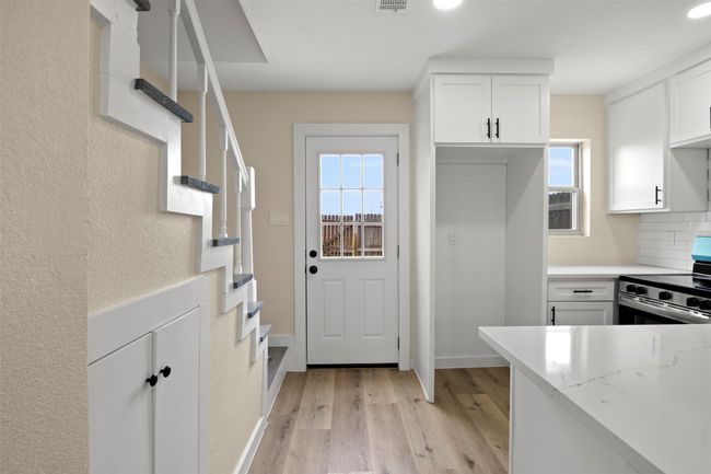 APT-6 - 717 Lee St, Condo with 2 bedrooms, 2 bathrooms and null parking in Mesquite TX | Image 5