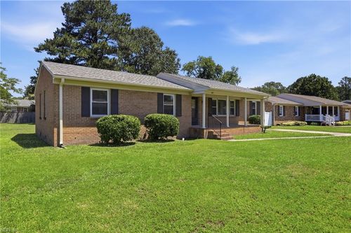 4108 Sunnyfields Rd, Portsmouth, VA, 23703-1923 | Card Image
