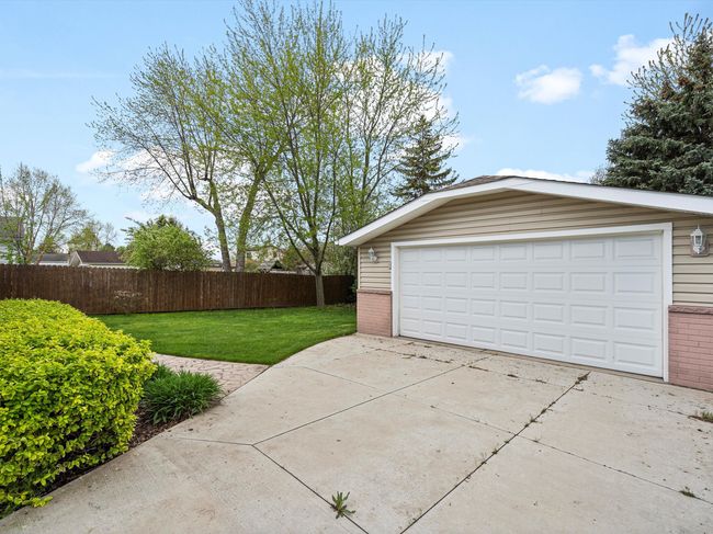 41615 Westmeath Cir, House other with 3 bedrooms, 2 bathrooms and null parking in Clinton Twp MI | Image 30