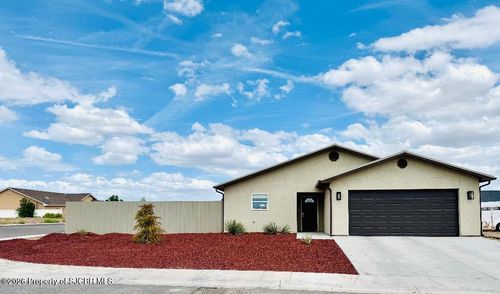 3601 Tinker Dr, Aztec, NM, 87410-1689 | Card Image
