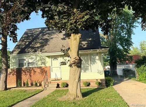 6836 Deering Street, Garden City, MI, 48135 | Card Image