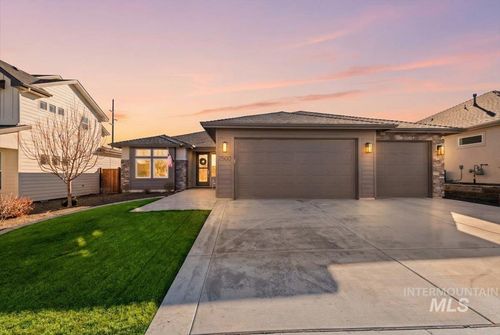 2500 S Pelion Way, Nampa, ID, 83686-6860 | Card Image