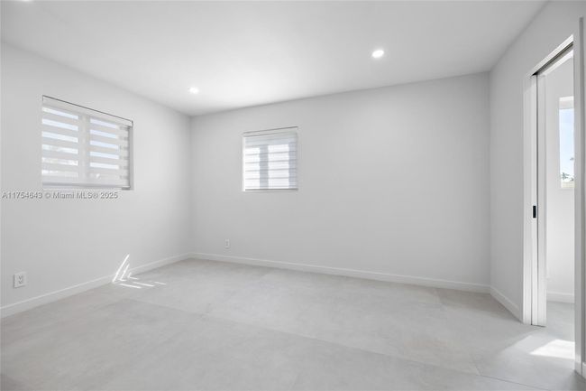 211 Sw 14 Th St, House other with 3 bedrooms, 2 bathrooms and null parking in Pompano Beach FL | Image 17