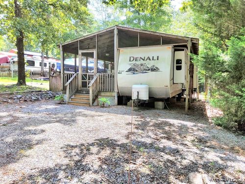 566 Laramie Dr, Bracey, VA, 23919-1762 | Card Image