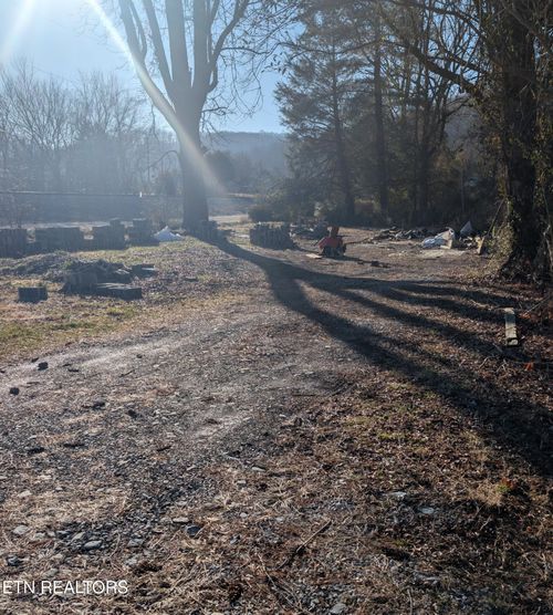 2503 Exeter Ave, Middlesboro, KY, 40965 | Card Image