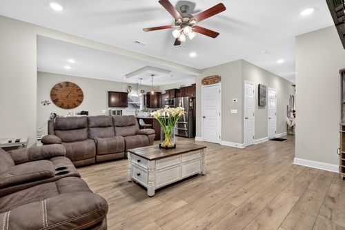 2422 Bucklin Dr, Clarksville, TN, 37042-2918 | Card Image