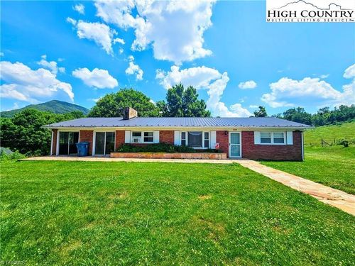 309 Gentry St, Jefferson, NC, 28640-9731 | Card Image