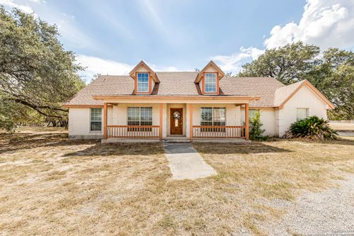 206 Tipperary Ln, Floresville, TX, 78114-6555 | Card Image