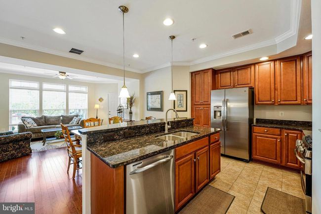 21570 Romans Dr, Townhouse with 3 bedrooms, 3 bathrooms and null parking in ASHBURN VA | Image 7
