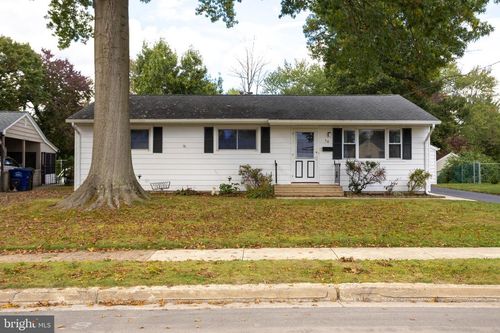 50 Eaton Rd, BORDENTOWN, NJ, 08505-2716 | Card Image