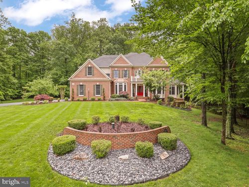 8197 Cottage Rose Ct, FAIRFAX STATION, VA, 22039-2515 | Card Image