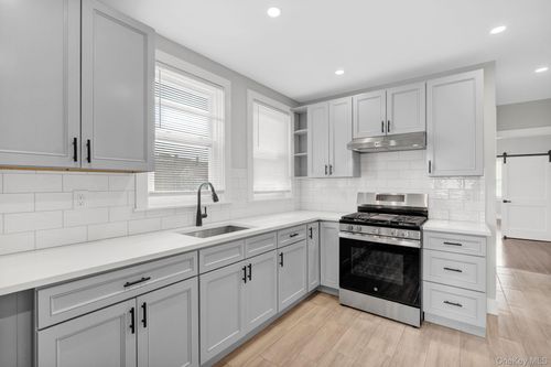 1-348 Saw Mill River Rd, Yonkers, NY, 10701-5758 | Card Image