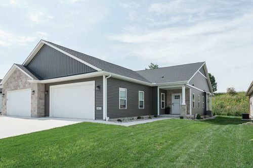 3823 Tanglewood Pl, Janesville, WI, 53546-7801 | Card Image