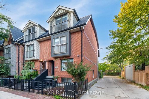 42 Wascana Ave, Toronto, ON, M5A1V5 | Card Image