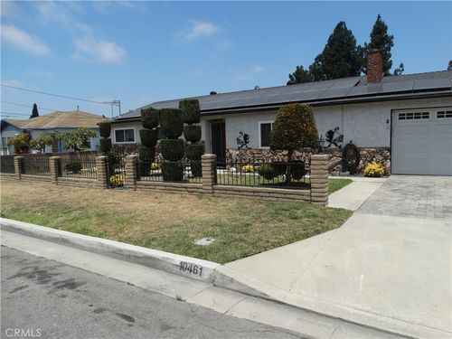 10461 Beach St, Bellflower, CA, 90706-6023 | Card Image