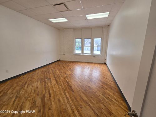 110 Pennsylvania Avenue, Unit 201, Bangor, PA, 18013 | Card Image