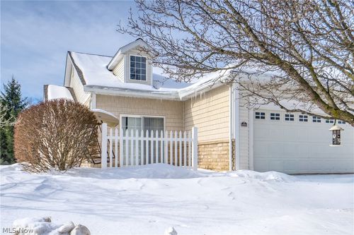 4325 Greenway Trail St Nw, Massillon, OH, 44647-1281 | Card Image