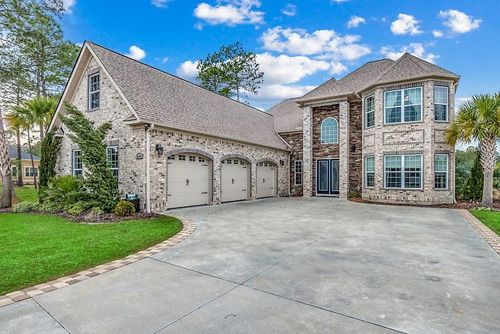 8172 Wacobee Dr, Myrtle Beach, SC, 29579-5227 | Card Image