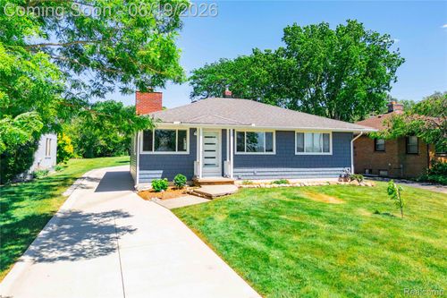 25815 W River Rd, Grosse Ile, MI, 48138-1662 | Card Image
