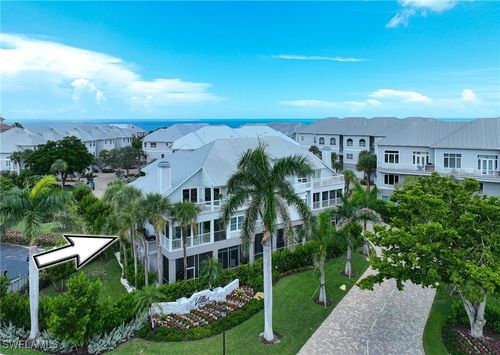 175 Barefoot Cir, BONITA SPRINGS, FL, 34134-8572 | Card Image