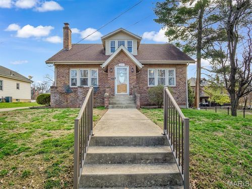 240 N Main St, Waterloo, IL, 62298-1250 | Card Image