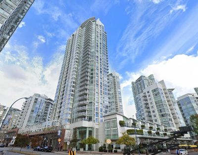 3203 - 1199 Marinaside Cres, Condo with 2 bedrooms, 2 bathrooms and 1 parking in Vancouver BC | Image 1